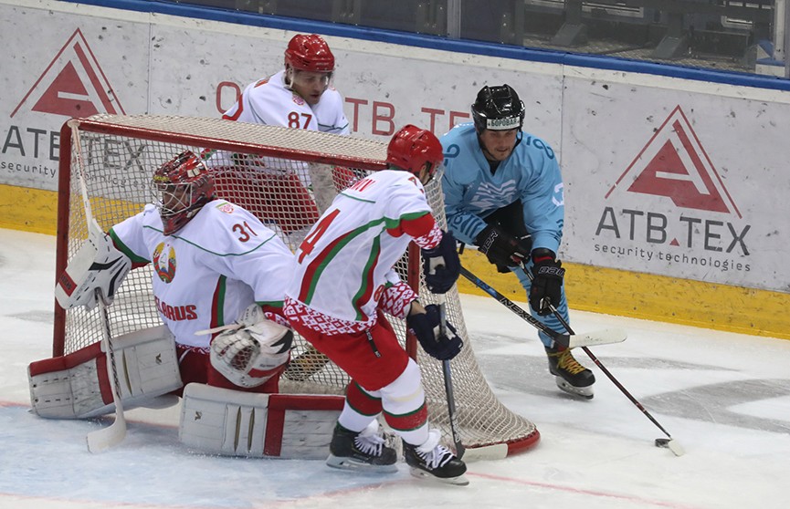 Хоккейная команда Президента Беларуси выиграла у сборной Балтии в матче Рождественского турнира