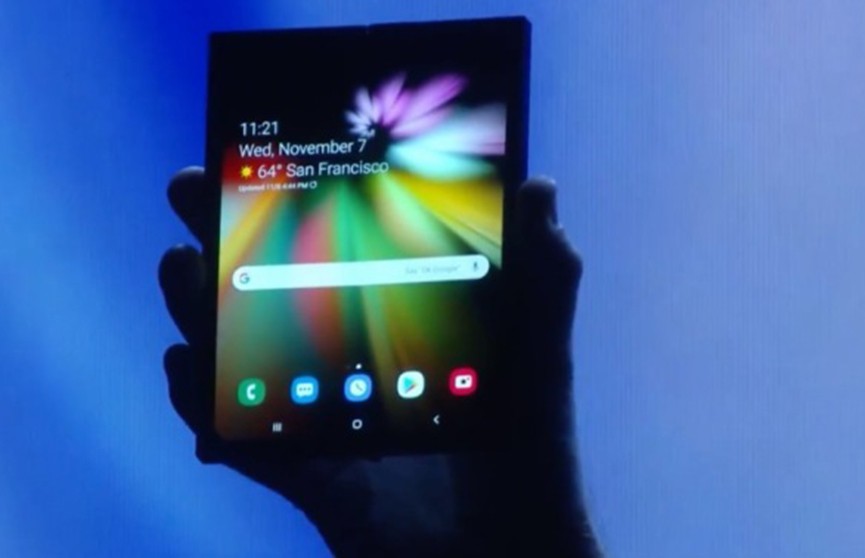 Samsung представил смартфон с гибким экраном