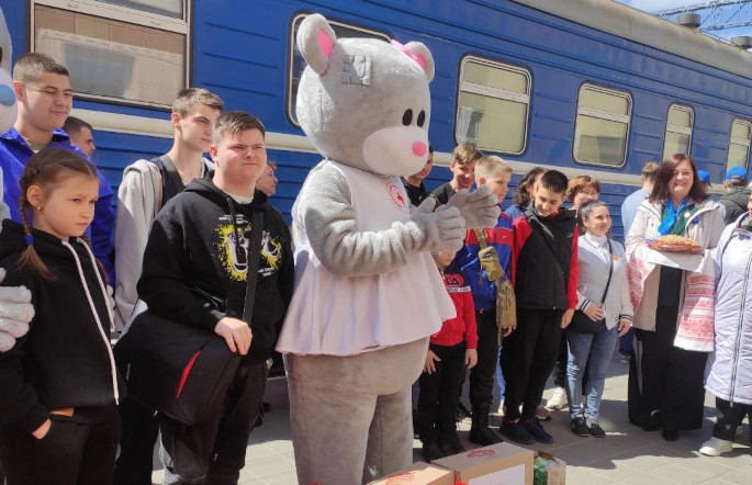 Дети Донбасса, получившие минно-взрывные ранения, проходят реабилитацию в Беларуси