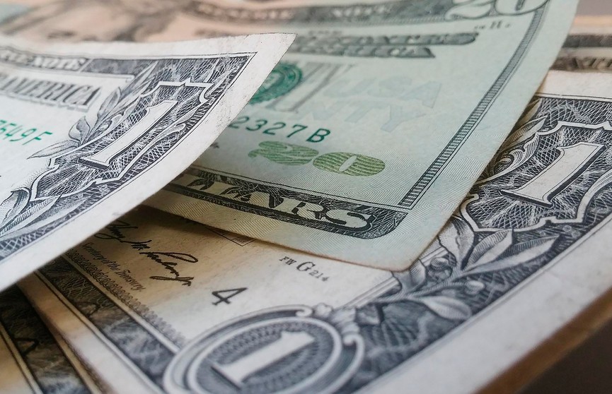 Пенсионерка из Минска передала мошенникам $37 тыс.