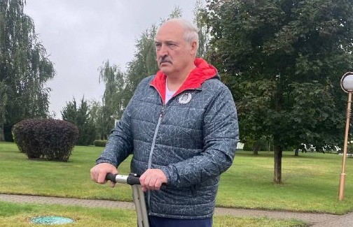 В Сети появилось фото, как Лукашенко проводит последние выходные лета