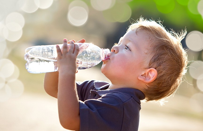 В Горках годовалый ребёнок вместо воды выпил кислоту