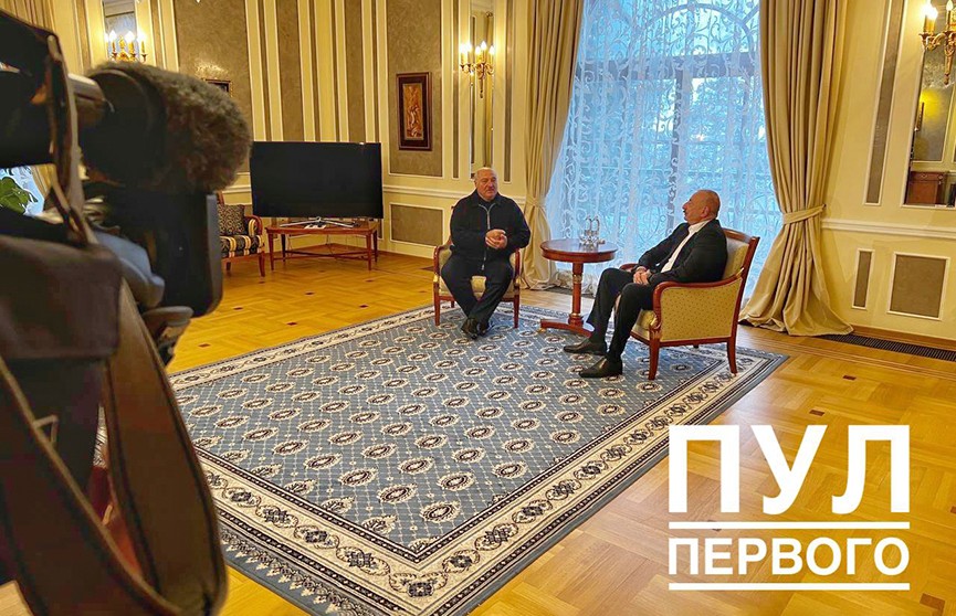 Александр Лукашенко провел встречу с Ильхамом Алиевым