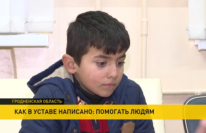 Маленькому Тимену из лагеря беженцев белорусские врачи починили протезы