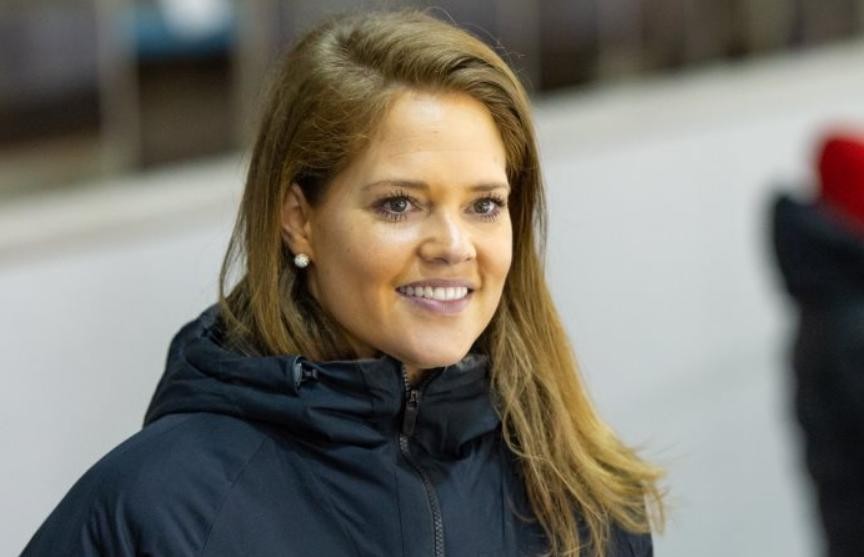 Женщина впервые стала генеральным менеджером мужского хоккейного клуба