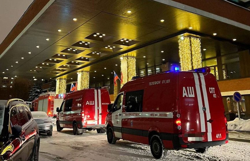 В элитном отеле Москвы упал лифт, есть погибшие