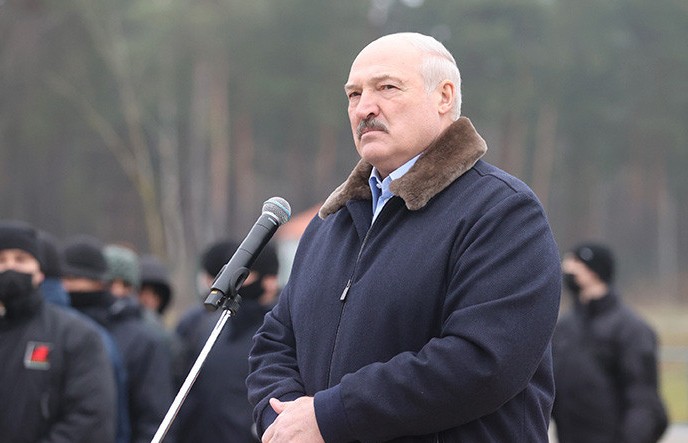 «Если бы все президенты в Европе были похожи на вас». Беженцы пообщались с Лукашенко и поблагодарили за поддержку