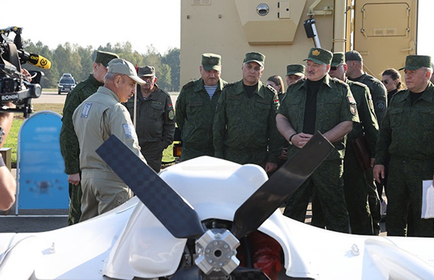 В Беларуси создали новое воинское подразделение, заявил Александр Лукашенко