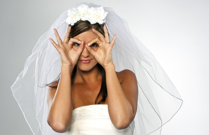Как отличить замужнюю женщину от свободной: дело не только в кольце!