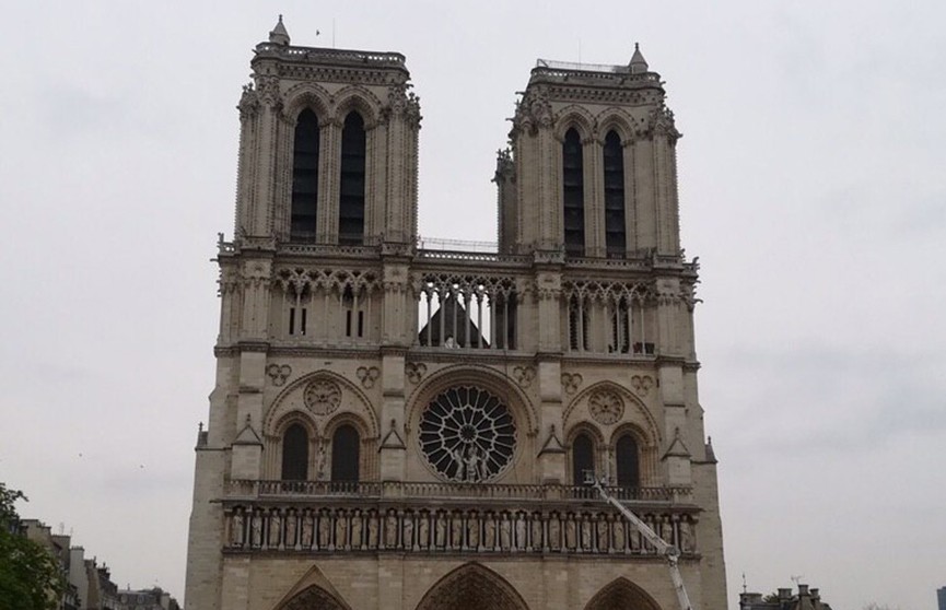 Прокуратура Парижа: собор Парижской Богоматери загорелся из-за несчастного случая