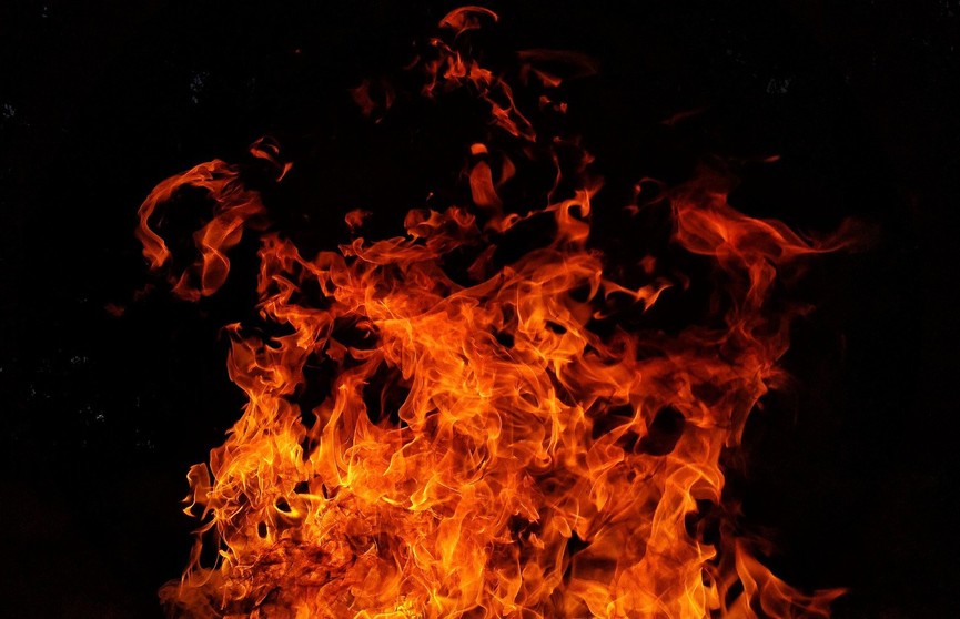 Мужчина погиб на пожаре в частном доме в Добрушском районе