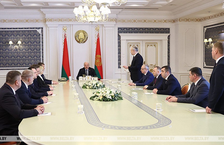 Лукашенко согласовал назначение новых замглавы Минздрава и гендиректора «Белмедтехники»