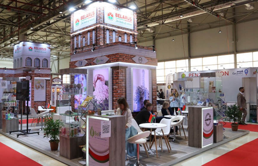 Национальный павильон Беларуси открылся на двух международных выставках в Баку