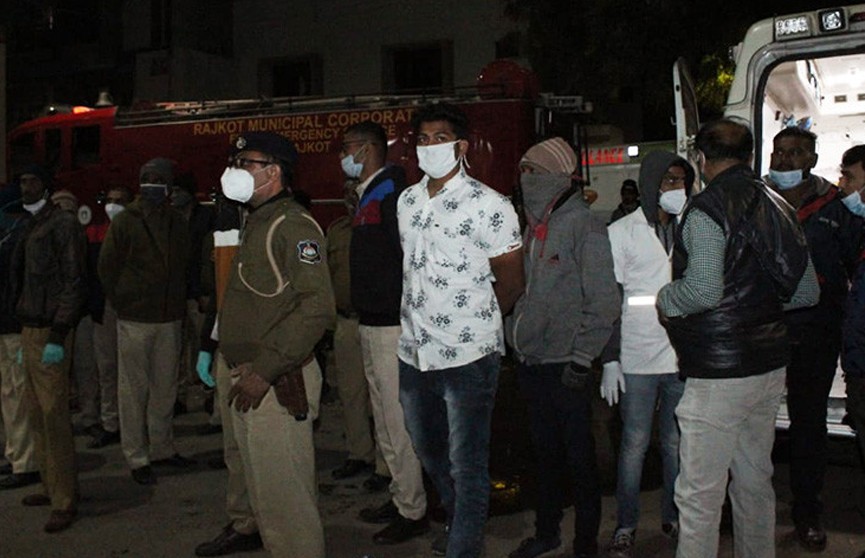 Пять человек погибли при пожаре в больнице в Индии