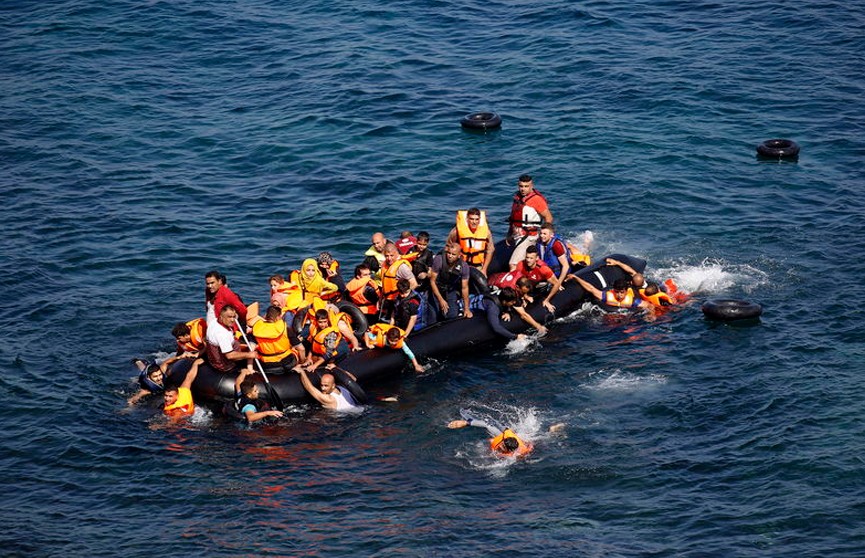 Португальская морская полиция спасла 47 мигрантов в Эгейском море