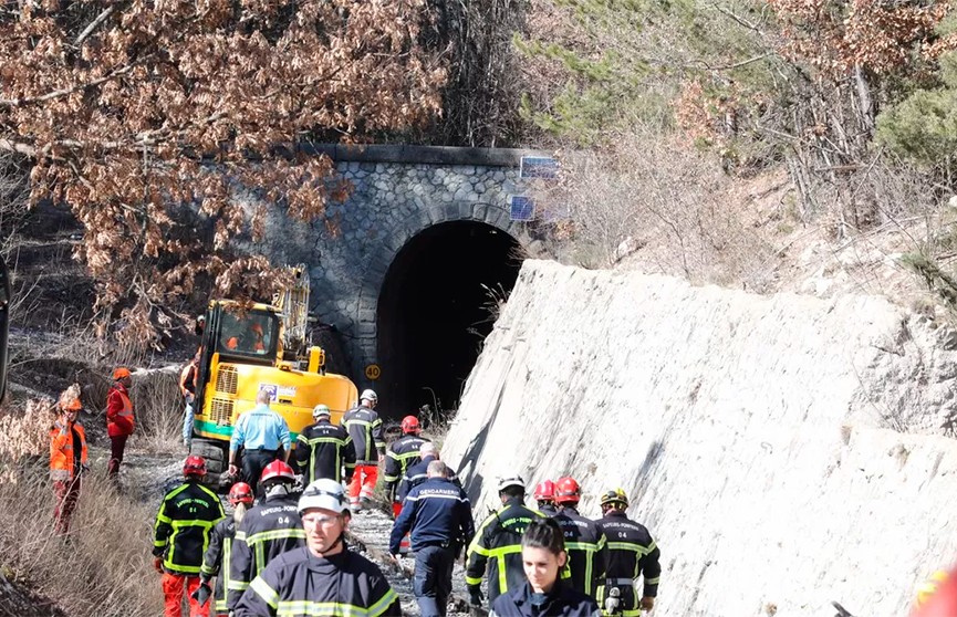 В железнодорожном тоннеле во Франции произошло обрушение