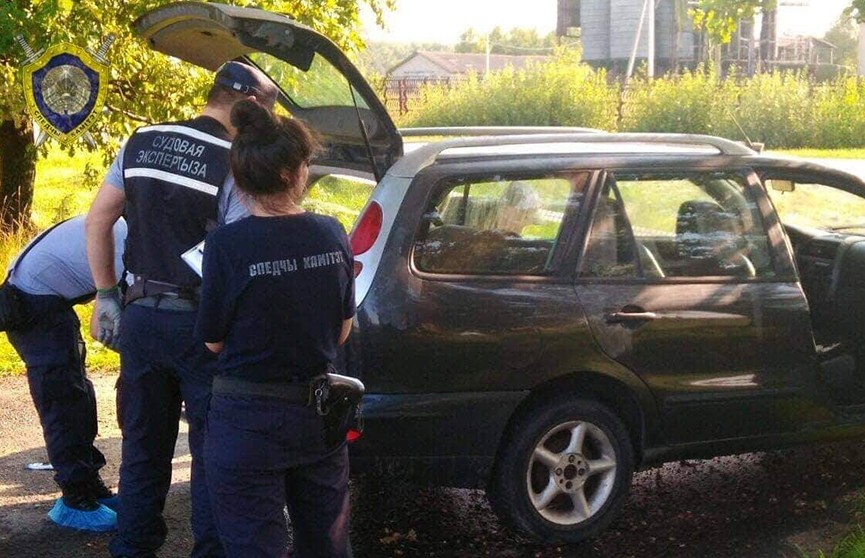 Тело мужчины с признаками насильственной смерти обнаружено в машине в Глусском районе