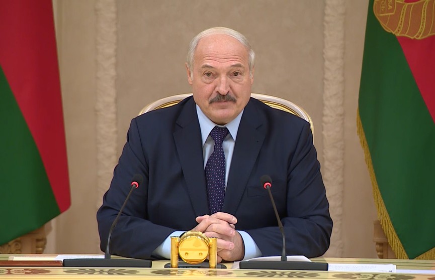 Лукашенко: Путин предложил компенсировать выпадающие из-за налогового маневра доходы
