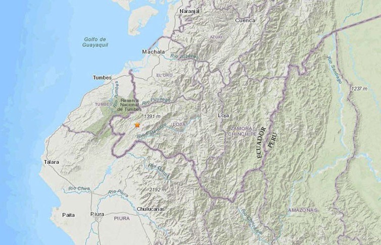 Мощное землетрясение магнитудой 6,7 произошло в Эквадоре. Люди выбегали из домов на улицы