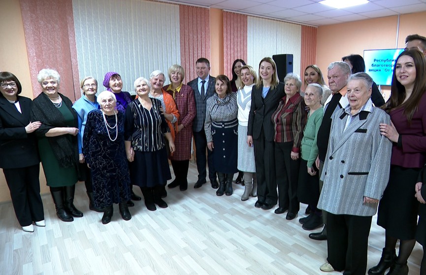 Представительницы Белорусского союза женщин из республиканских СМИ приняли участие в акции «От всей души»