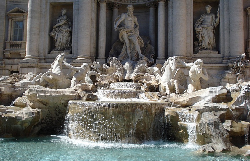 За год туристы набросали в фонтан Треви в Риме монет на сумму 1,6 млн евро