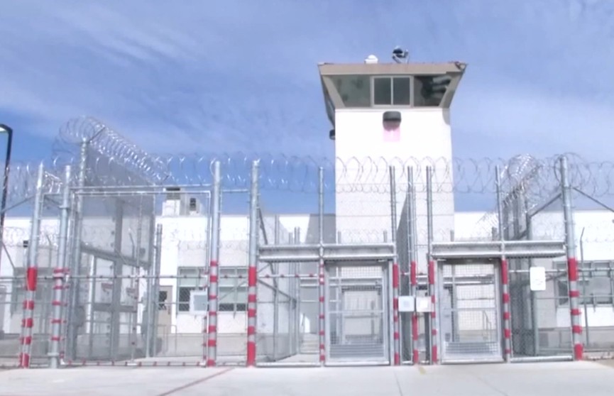 В США заключенные судятся с исправительным учреждением из-за медицинских экспериментов, которые ставил над ними тюремный врач