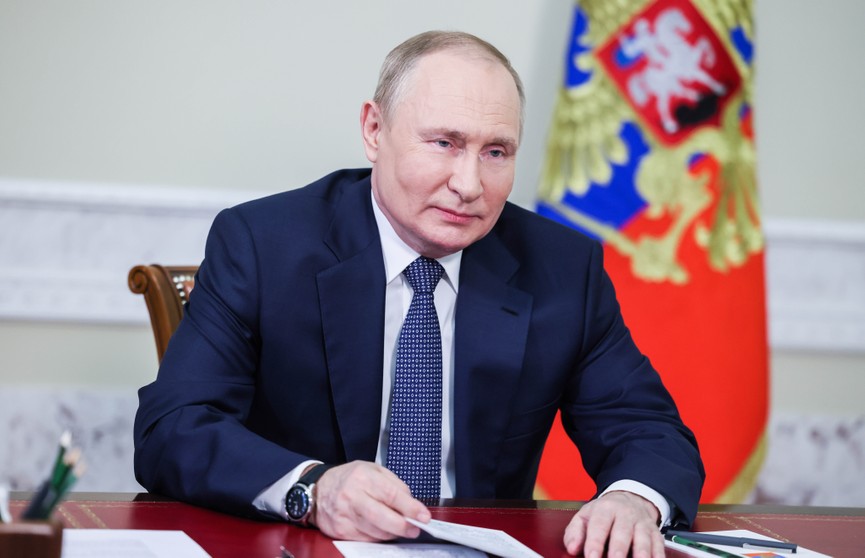 Путин обсудил с членами Совбеза ход спецоперации
