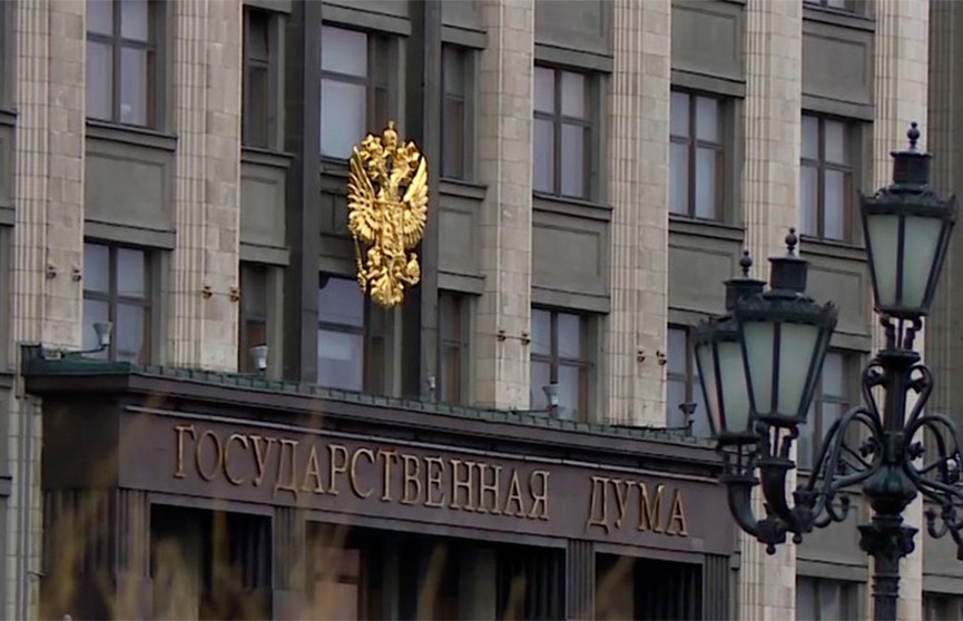 Госдума России и Совфед одобрили закон, отменяющий верхний возрастной предел для первой службы по контракту