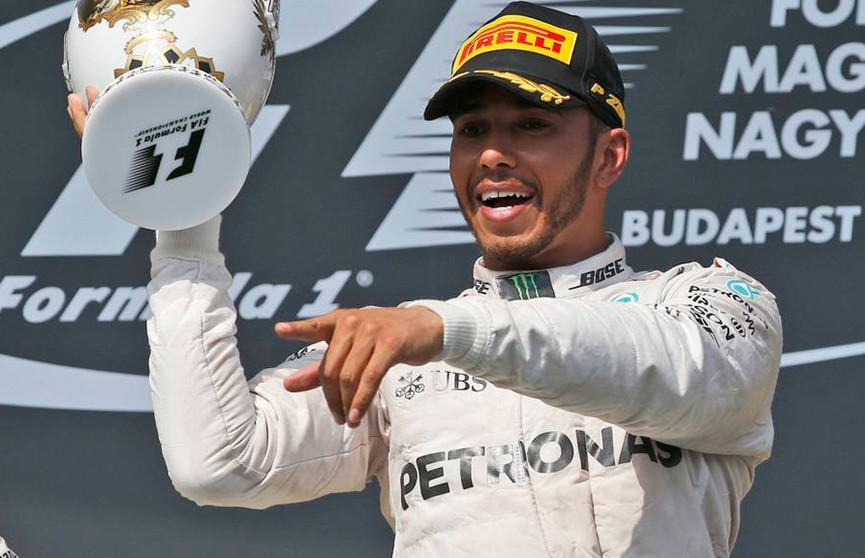 Пилот «Формулы-1» Льюис Хэмилтон выиграл Гран-при Венгрии