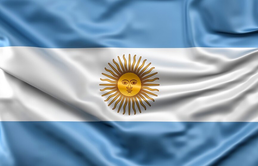 Президент Аргентины аннулировал указ о повышении своей зарплаты