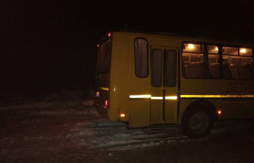 Школьный автобус сбил насмерть ребёнка в Витебской области