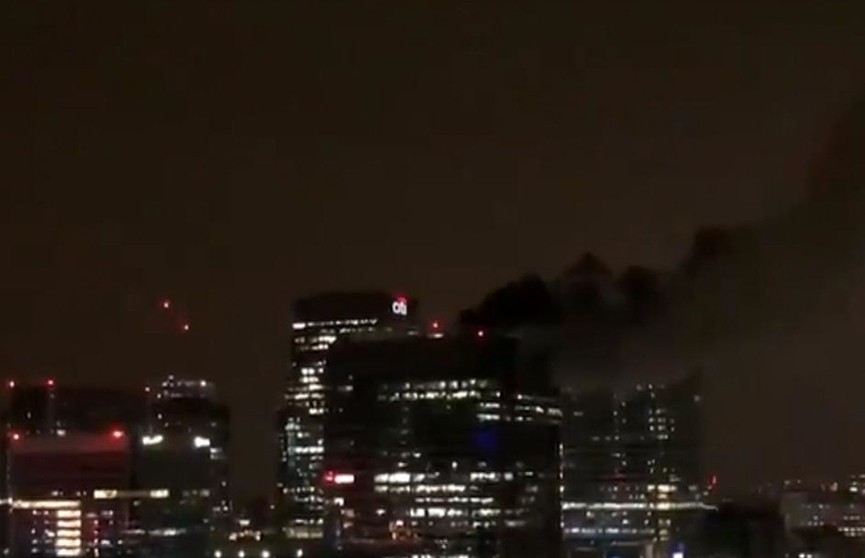Небоскрёб горел в деловом квартале Лондона