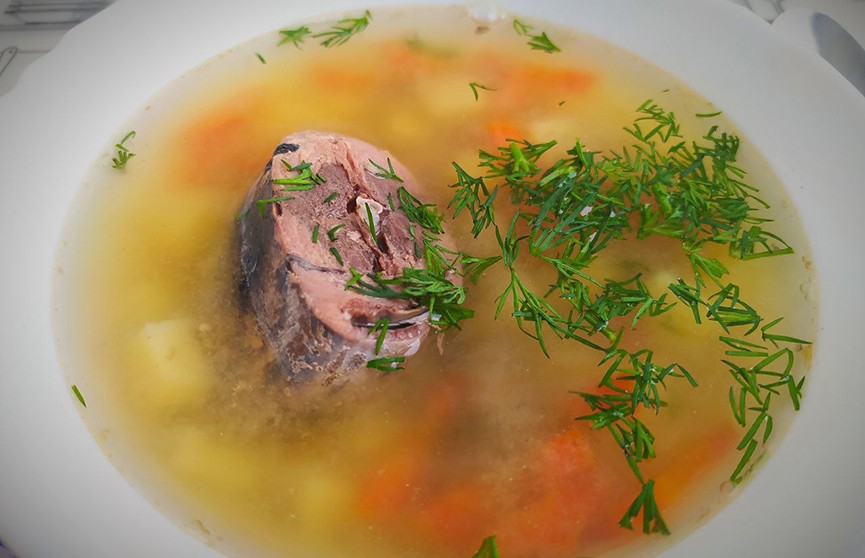 Рыбный суп из консервов. Простой и быстрый рецепт от телеведущей Екатерины Тишкевич