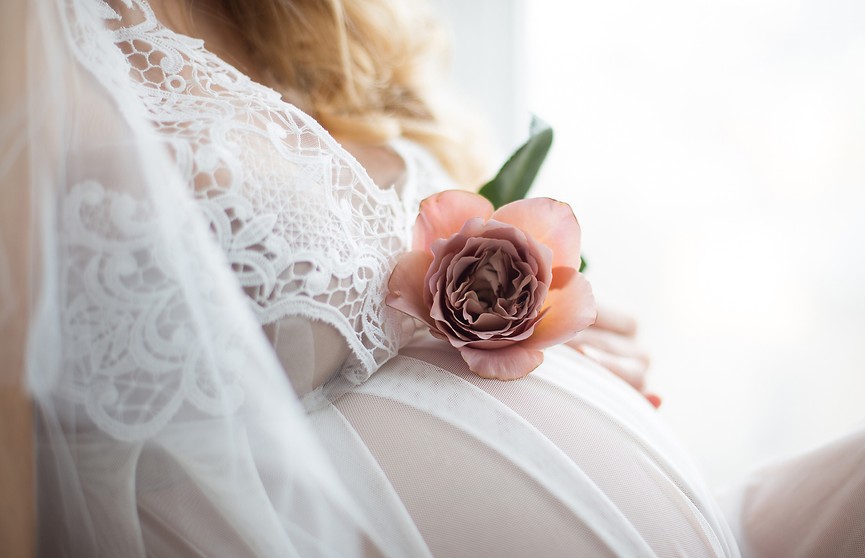 «Малыш, я здесь»: беременная невеста умерла в шаге от алтаря