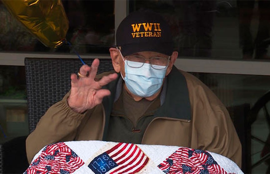 104-летний ветеран Второй мировой вылечился от коронавируса в свой день рождения