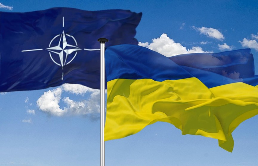 Восемь стран выступили за присоединение Украины к НАТО – президент Румынии