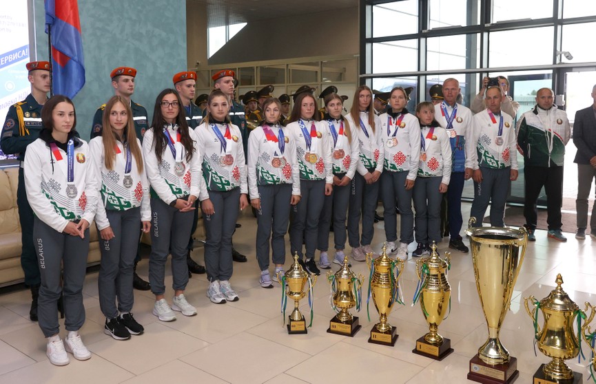 Сборная Беларуси по пожарно-спасательному спорту успешно выступила на чемпионате мира в Узбекистане. Героев турнира поздравил Лукашенко
