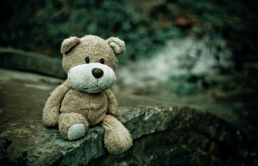 Более 500 детей пострадали от сексуального насилия в Беларуси с начала года. Как защитить своего ребенка?
