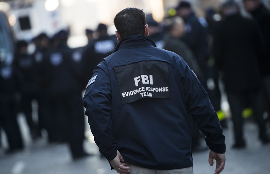 Хакеры похитили данные сотрудников ФБР и полиции в США