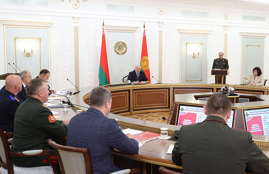 «В вопросах национальной безопасности формализма и упрощенчества быть не должно». А.Лукашенко провел совещание Совета Безопасности