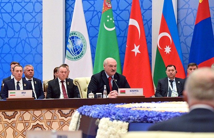 Лукашенко: ШОС может стать глобальной организацией и решать проблемы мироустройства в современных условиях