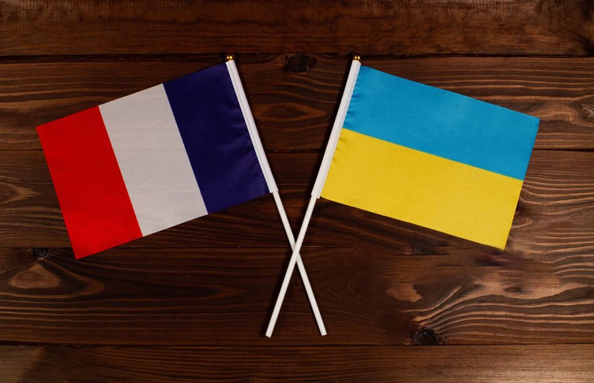 Премьер Франции Атталь вслед за Макроном не исключил отправку военных на Украину