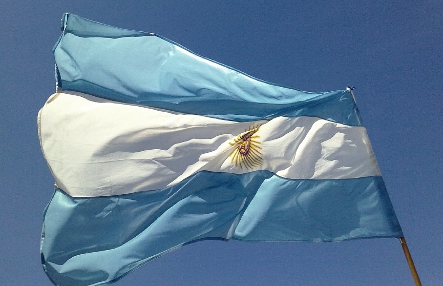 В Аргентине у президентского дворца против реформы образования бастовали более 800 тысяч студентов