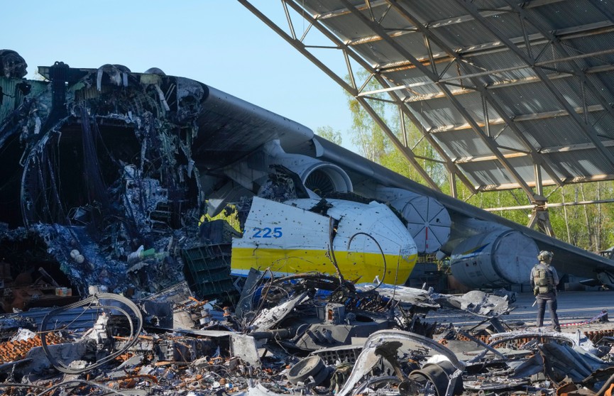 СМИ: Обломки самолета «Мрия» отправили на утилизацию