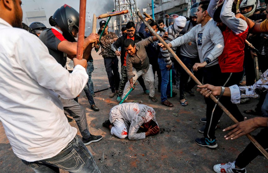 В Нью-Дели в ходе массовых беспорядков погибли 34 человека