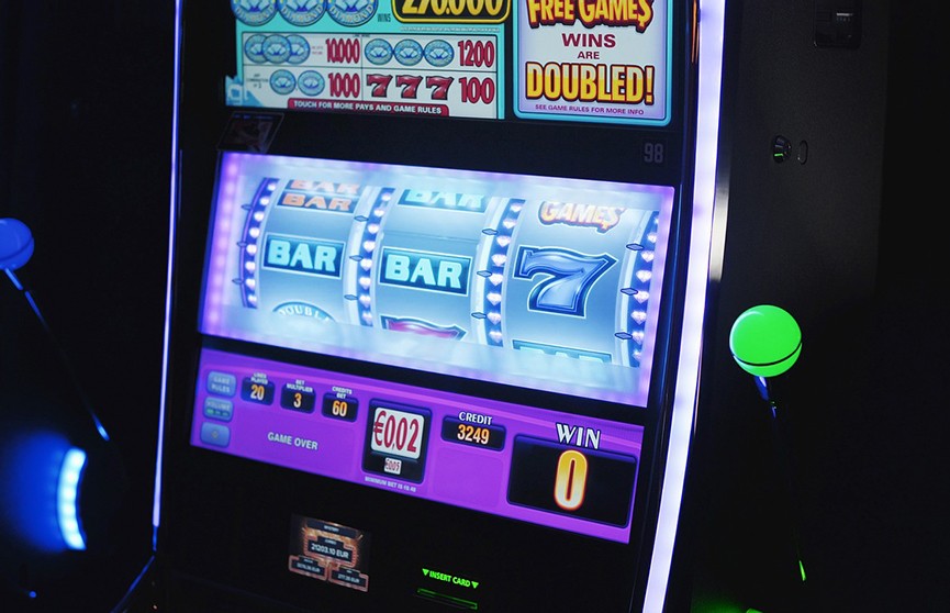 В Бресте девушка проиграла все сбережения своего парня в онлайн-казино
