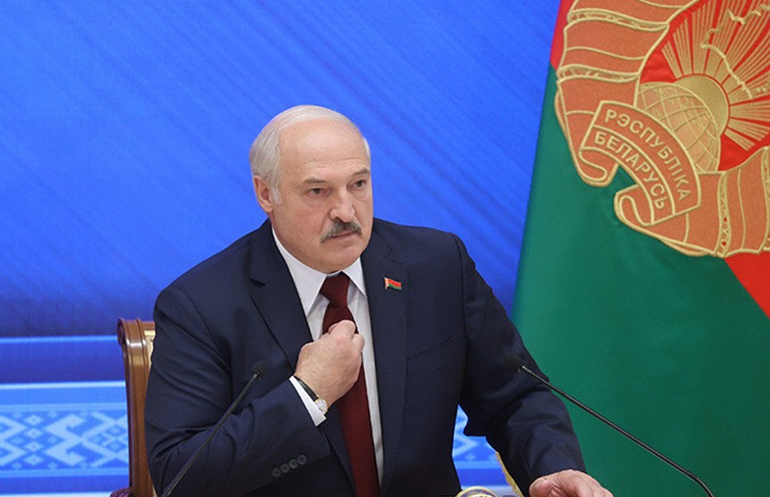 Лукашенко – западным политикам: прежде чем вводить санкционные меры, надо думать