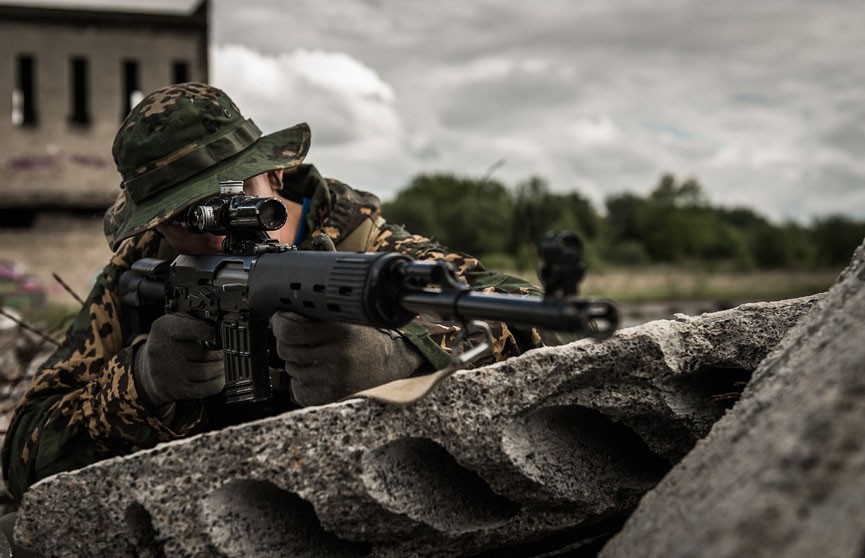 Солдаты ВСУ массово дезертируют, заявил экс-советник НАТО