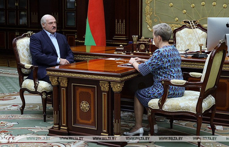 Лукашенко встретился с Ермаковой и обсудил ситуацию в Белгазпромбанке