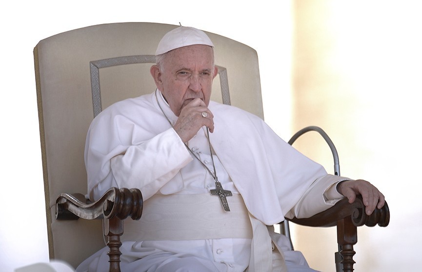 Папа Римский Франциск призвал президентов России и Украины положить конец военному конфликту